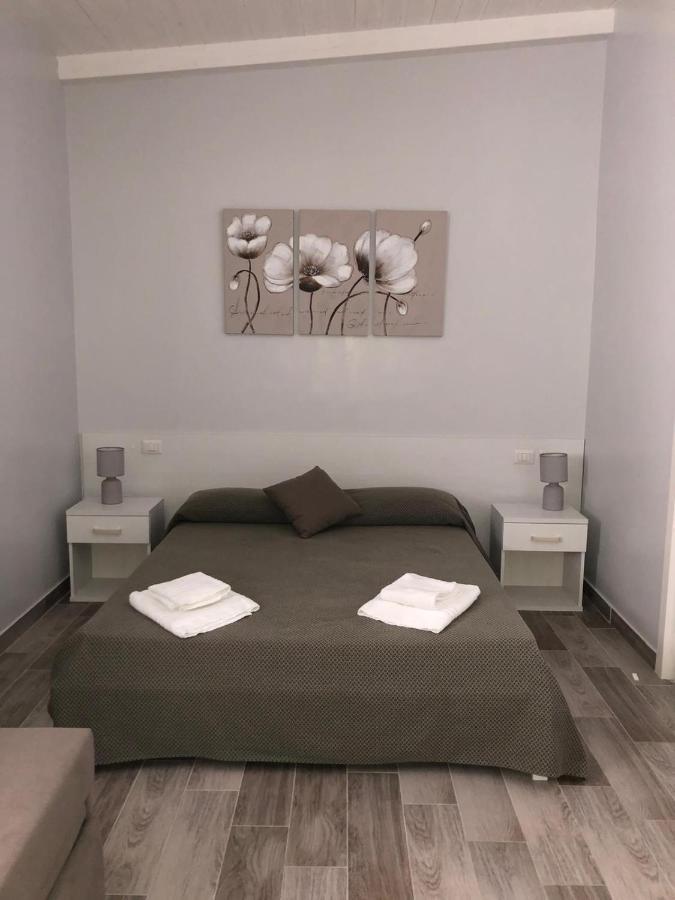 B&B Vittorio Emanuele Cirò Marina Εξωτερικό φωτογραφία