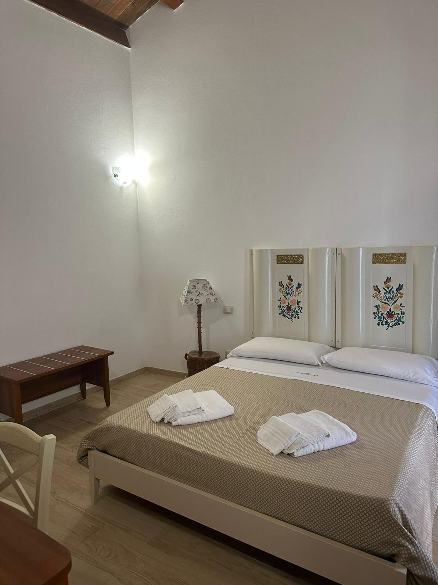 B&B Vittorio Emanuele Cirò Marina Εξωτερικό φωτογραφία