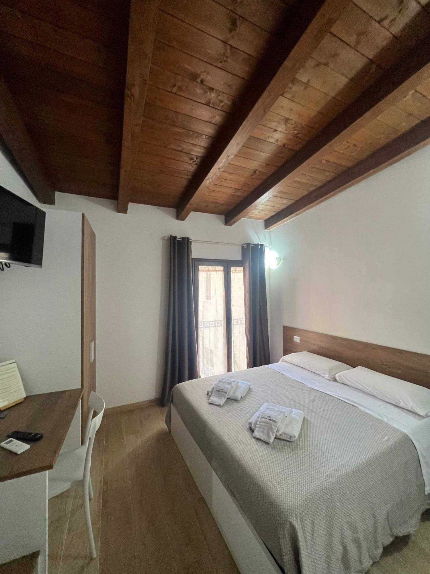 B&B Vittorio Emanuele Cirò Marina Εξωτερικό φωτογραφία