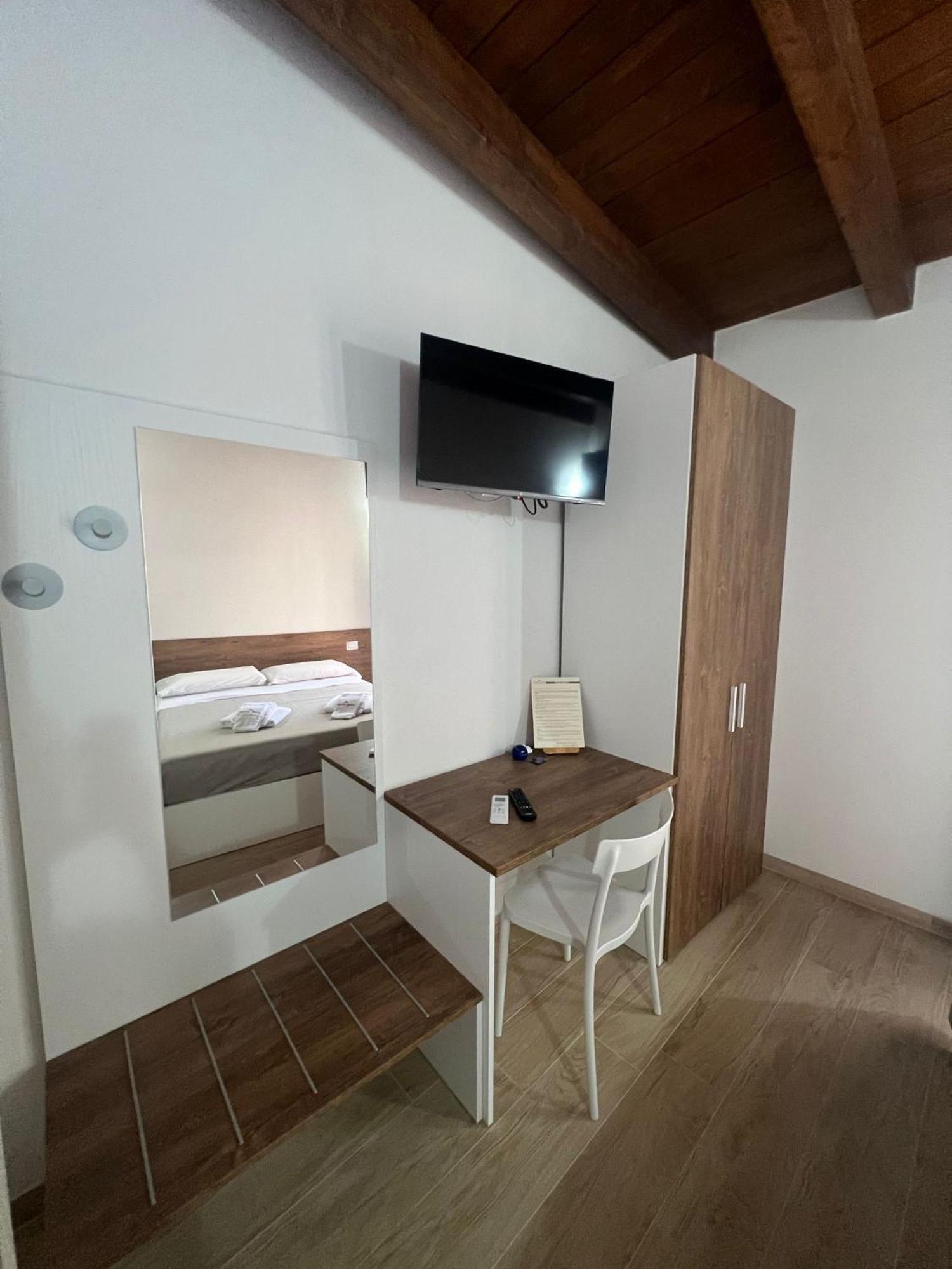 B&B Vittorio Emanuele Cirò Marina Εξωτερικό φωτογραφία